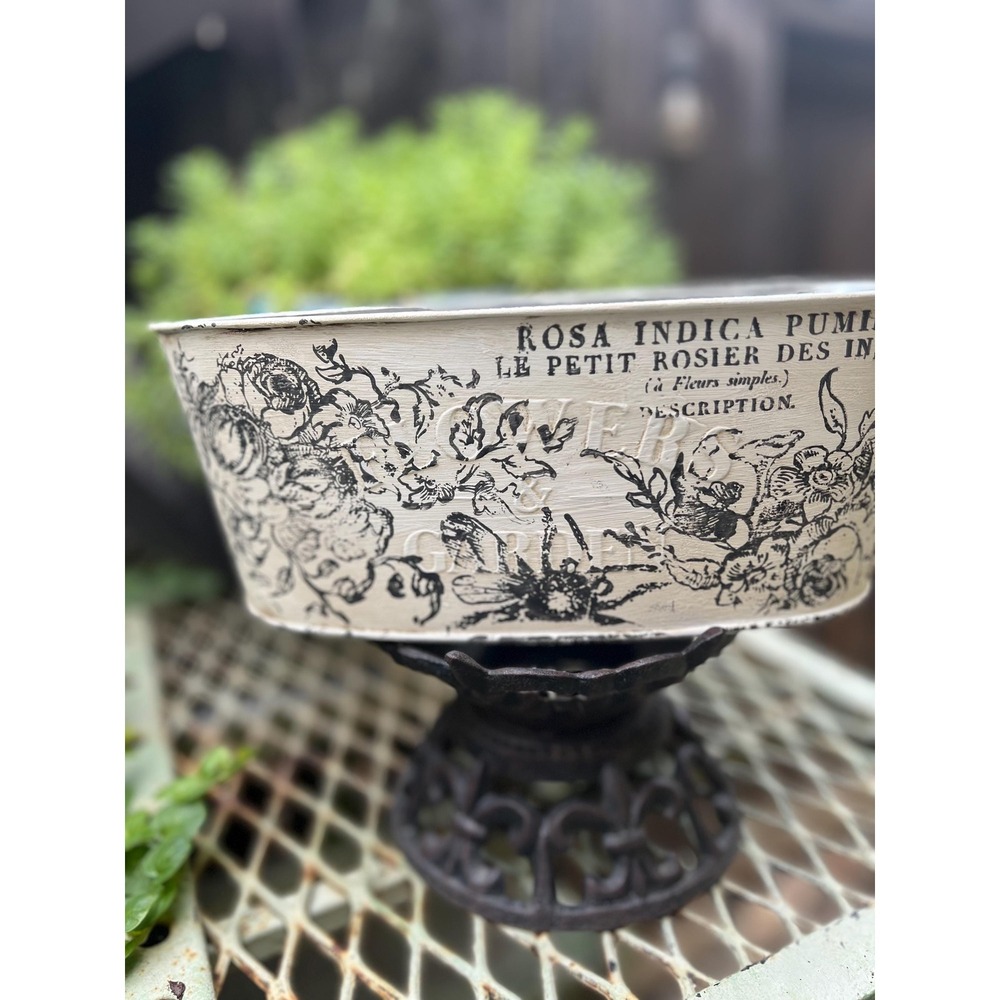 French country tin/ garden pot/ rustic stamped / rose toile